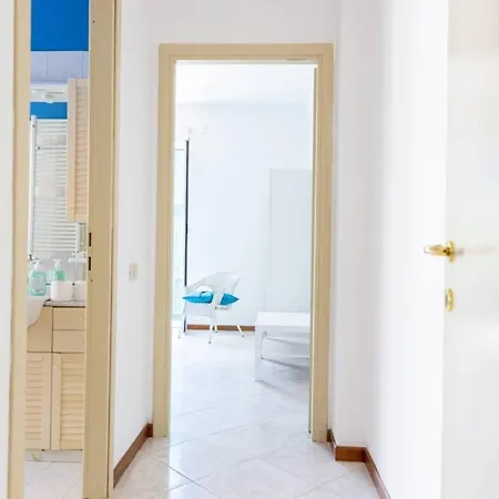 Apartment Incantevole A 2 Passi Dal Mare *
